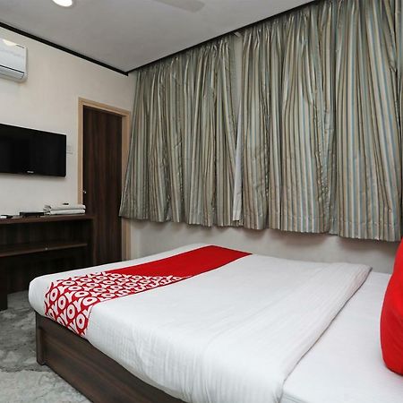 Oyo 15966 Hotel Shivam Calcuta Exterior foto